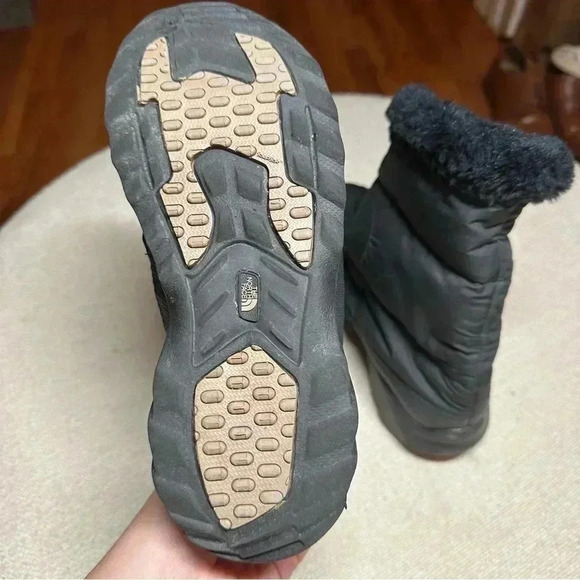 The North Face 700 Fill Winter Boots Size 7 - Picture 5 of 6